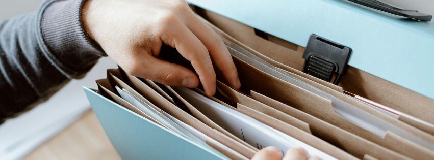 翻訳を依頼する前に必ず伝えるべき5つの情報とは？スムーズな発注のためのチェックリスト
