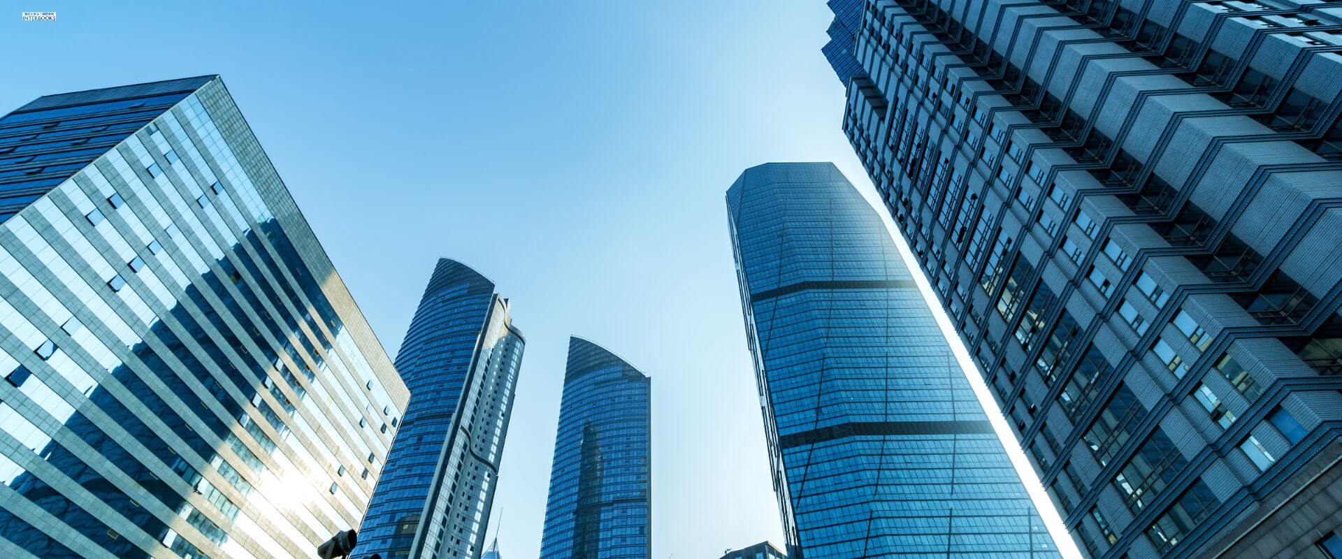 フリーランス vs 翻訳会社：どちらに依頼すべき？